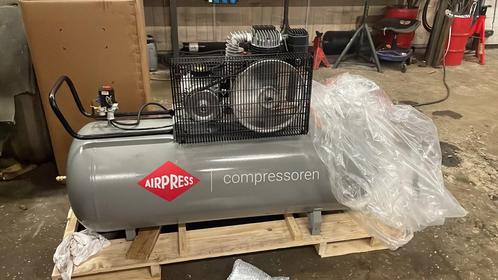 Airpress HK600-200 HK 700-300 Scherp geprijsd Nieuw in doos, Doe-het-zelf en Verbouw, Compressors, Nieuw, 10 bar of meer, 100 liter of meer