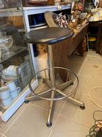 Gave vintage kruk, 1 kruk, Ophalen, Zo goed als nieuw, 60 tot 90 cm