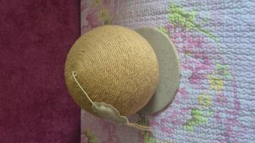 Krabpaal beschikbaar voor biedingen