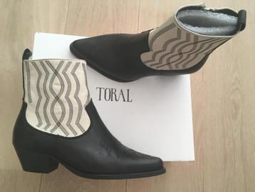 Toral laarzen !!NIEUW!! maat 37 twv 280 euro beschikbaar voor biedingen