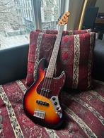 Fender Vintera 60s Jazz Bass Sunburst - Fijne hals!, Muziek en Instrumenten, Snaarinstrumenten | Gitaren | Bas, Ophalen, Gebruikt