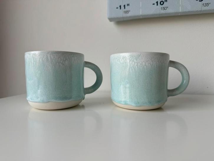 Vier prachtige Chug Mugs van Studio Arhoj, Huis en Inrichting, Keuken | Servies, Nieuw, Kop(pen) en/of Schotel(s), Overige stijlen