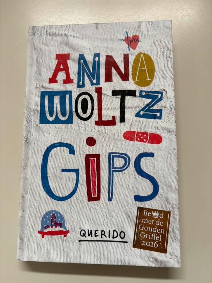 Anna Woltz - Gips, Boeken, Kinderboeken | Jeugd | 10 tot 12 jaar, Zo goed als nieuw, Verzenden
