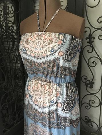 K-DESIGN’ ENKELLANGE STRAPLESS JURK IN NIEUWSTAAT MAAT 44-46 beschikbaar voor biedingen