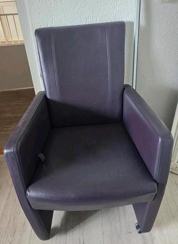 Mooie lederen fauteuil zgan! beschikbaar voor biedingen
