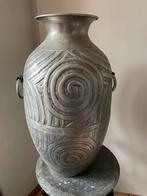 grote metalen vaas 57 cm, Ophalen of Verzenden