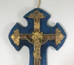 Frans Crucifix wijwatervat blauw fluweel 1920, Antiek en Kunst, Ophalen of Verzenden