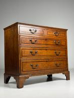 Engelse ladekast eiken 18e eeuw