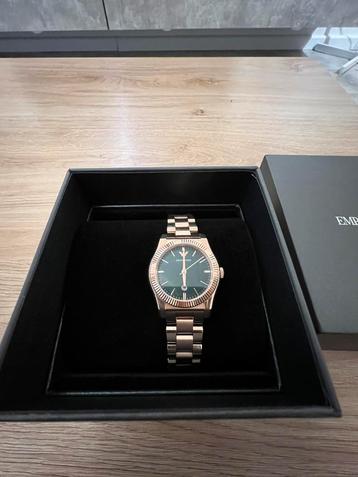 Origineel dameshorloge van Emporio Armani beschikbaar voor biedingen