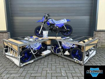Nieuwe Yamaha pw50 2025 crossmotor pw 50 evt met zijwielen beschikbaar voor biedingen