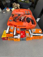 Paslode IM65A F16 zeer complete set, Ophalen of Verzenden, Zo goed als nieuw