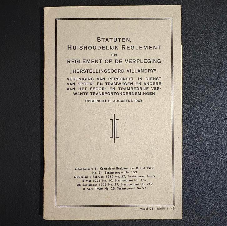 Statuten en reglement herstellingsoord Villandry (1948), Verzamelen, Spoorwegen en Tramwegen, Zo goed als nieuw, Trein, Boek of Tijdschrift