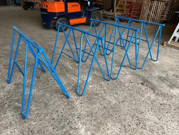 4 bijna nieuwe klapschragen – inklapbaar  beschikbaar voor biedingen