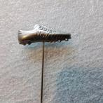 Quick voetbalschoenen, Verzamelen, Speldjes, Pins en Buttons, Ophalen of Verzenden, Gebruikt