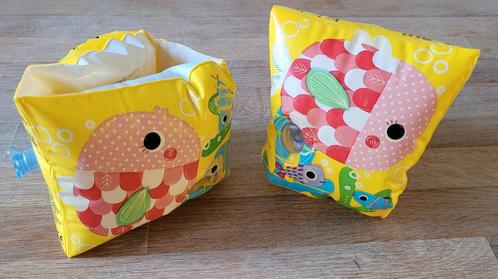 Vrolijke gele zwembandjes met vissenprintje, Kinderen en Baby's, Babykleding | Baby-zwemkleding, Zo goed als nieuw, Zwem-accessoire