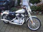 xl 883 sportster custom., 2 cilinders, 883 cc, Particulier, Toermotor
