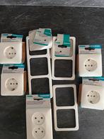 Partij PEHA Standaard Stopcontacten en Afdekramen - Nieuw, Ophalen of Verzenden, Nieuw, Stopcontact