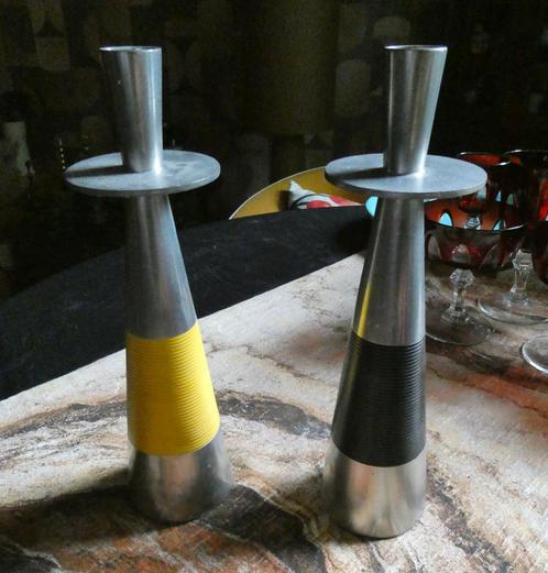 Vintage KMP Tiel 2 kandelaren tin met winding scandinavisch, Antiek en Kunst, Antiek | Kandelaars, Overige materialen, Ophalen of Verzenden
