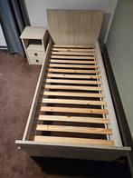 Houten Eenpersoonsbed met Nachtkastje, Ophalen, Gebruikt, Eenpersoons, Beige
