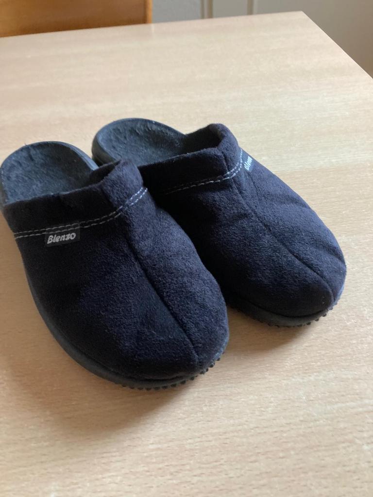 Mooie blenzo pantoffels, Zwart, Blenzo, Ophalen of Verzenden, Zo goed als nieuw