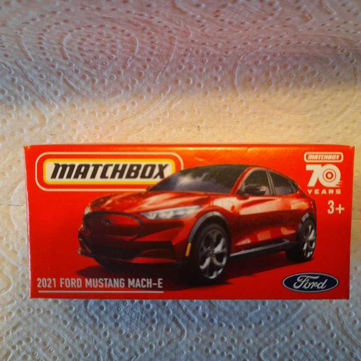Matchbox PG Ford Mustang Mach E, Hobby en Vrije tijd, Modelauto's | Overige schalen, Nieuw, Auto, Ophalen of Verzenden