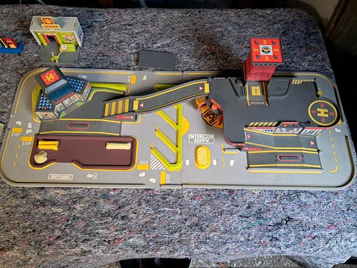 Leuk uit verzameling Matchbox autobaan en toebehoren., Hobby en Vrije tijd, Modelauto's | 1:50, Gebruikt, Auto, Matchbox, Ophalen of Verzenden