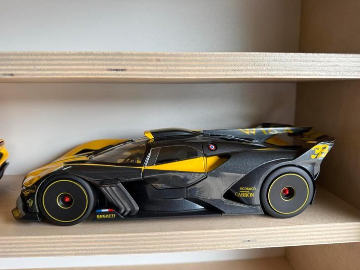 Bugatti burago, Hobby en Vrije tijd, Modelauto's | 1:18, Nieuw, Bburago, Ophalen of Verzenden