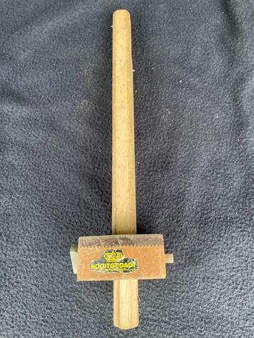 Nooitgedagt kruishout vintage-kruishout Nooitgedagtkruishout beschikbaar voor biedingen