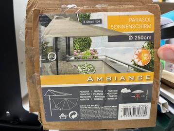 Parasol half rond 250 cm beschikbaar voor biedingen