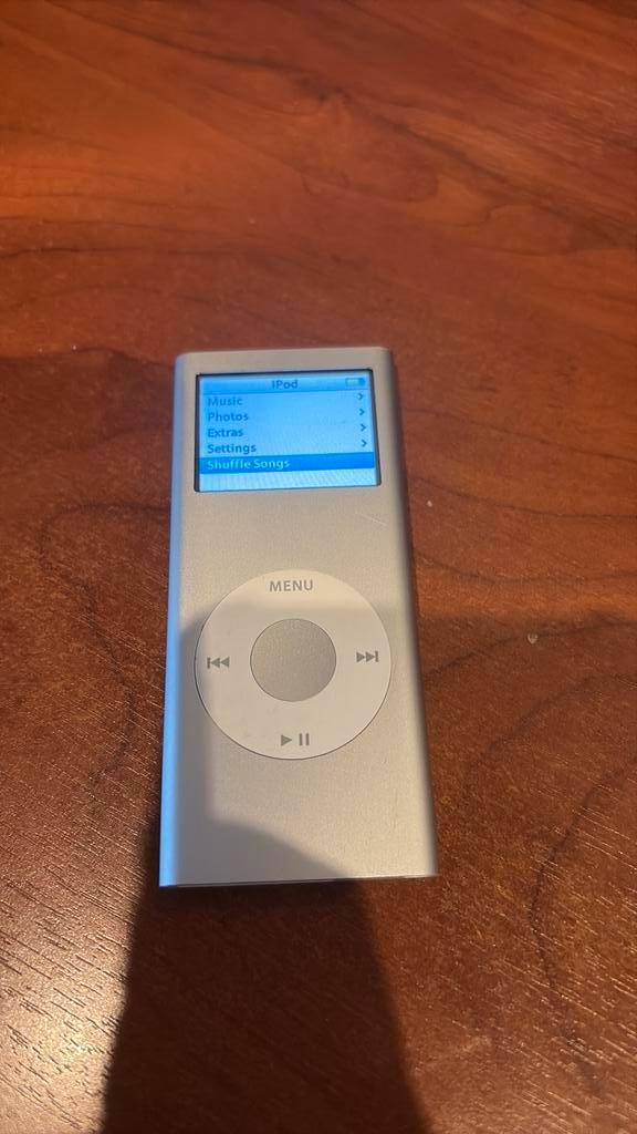 Apple iPod Mini 2GB - Zilver, Audio, Tv en Foto, Mp3-spelers | Apple iPod, Gebruikt, Mini, 2 tot 10 GB, Zilver, Ophalen of Verzenden