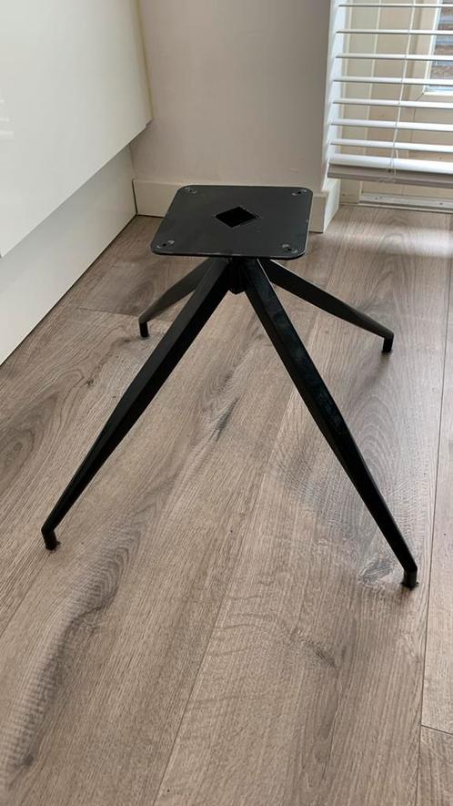 Zwart poedercoat stoelpoot / stoelonderstel (38cm hoog), Huis en Inrichting, Stoelen, Zo goed als nieuw, Eén, Zwart, Ophalen