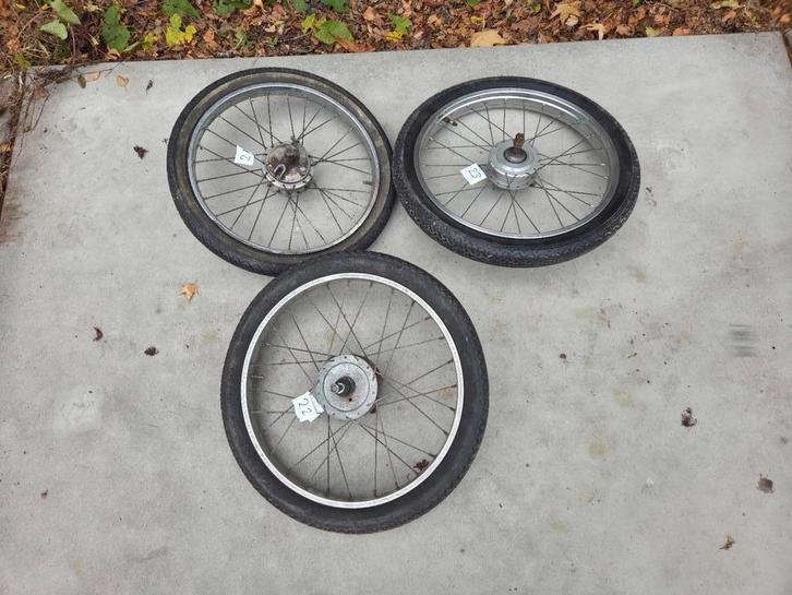 Brommer/Snorfiets Chrome Wielen Onbekend 17 inch, Fietsen en Brommers, Brommeronderdelen | Puch, Gebruikt, Frame, Ophalen of Verzenden