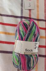 1 bol wol gekleurd gemêleerd (sock), Ophalen of Verzenden, Nieuw, Breien of Haken, Wol of Garen