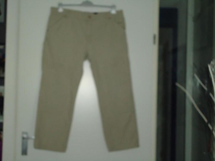 broek soort werkbroek mt 42/32 cremekleur, Kleding | Heren, Broeken en Pantalons, Zo goed als nieuw, Overige maten, Overige kleuren