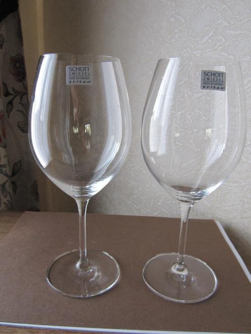 Twee Schott Zwiesel Tritan chrystal rode wijnglazen, Antiek en Kunst, Antiek | Glas en Kristal, Verzenden