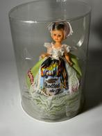 Souvenir popje “Grottes de Han” (met stolp), Ophalen of Verzenden, Zo goed als nieuw