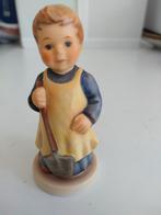Hummel Meisje met Schep - Nummer 768, Ophalen of Verzenden, Gebruikt, Hummel