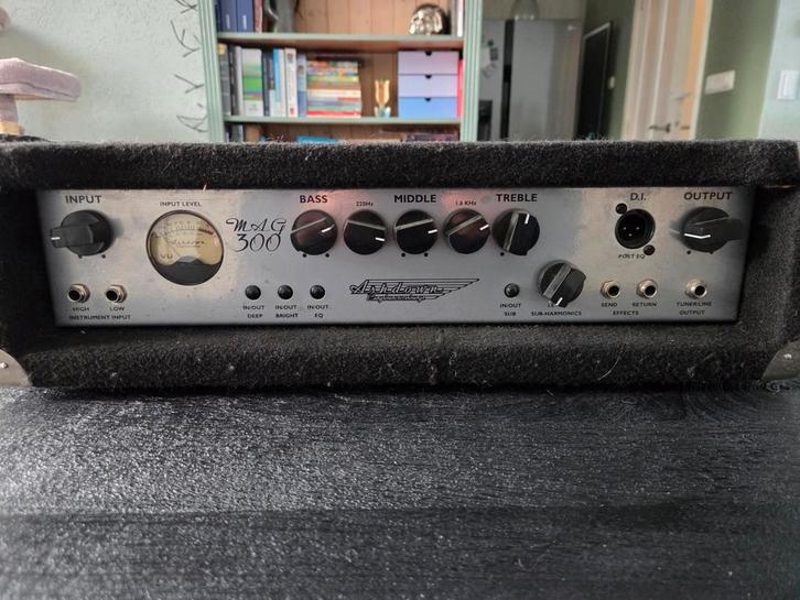Ashdown Mag 300 Bas Top Versterker, Muziek en Instrumenten, Versterkers | Bas en Gitaar, Gebruikt, Basgitaar, 100 watt of meer