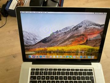 Macbook Pro 15 met DvD speler beschikbaar voor biedingen