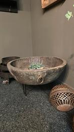 Xxl schaal op ijzeren onderstel (salontafel bijzettafel), Antiek en Kunst, Ophalen