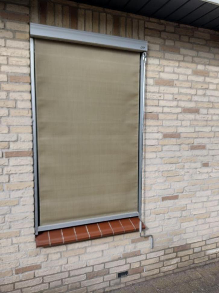 5 Luxaflex zonnescreens – € 100 voor alles, of € 30 per stuk, Tuin en Terras, Zonneschermen, Gebruikt, Screen, 150 tot 300 cm