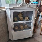 Brocante oude hoekkast hoekvitrinekast keukenkast H 135 cm., Ophalen
