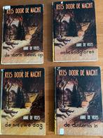 REIS DOOR DE NACHT IN 4 losse delen ANNE DE VRIES (foto’s), Ophalen of Verzenden, Gelezen, Anne de Vries, Drenthe