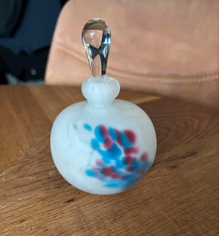 Mdina Glas Parfumflesje - Gesigneerd, Antiek en Kunst, Antiek | Glas en Kristal, Ophalen of Verzenden