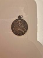Vintage Jezus Medaille Hanger, Met hanger, Gebruikt, Ophalen of Verzenden, Zilver