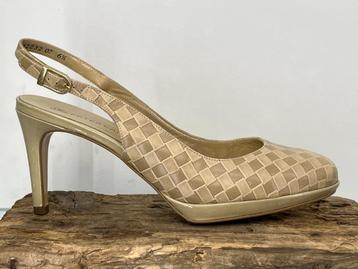 Peter Kaiser Kianda 39,5 / UK 6,5 sand leren high heels beschikbaar voor biedingen