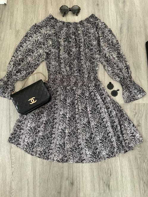 Yas/ leuke  / zwart/ witte jurk/ maat 40, Kleding | Dames, Jurken, Zo goed als nieuw, Maat 42/44 (L), Zwart, Boven de knie, Verzenden