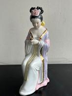 Porselein beeldje Chinese Geisha 24 cm, Verzamelen, Beelden en Beeldjes, Ophalen of Verzenden, Gebruikt