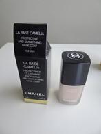 Chanel nagellak La base Camelia, Ophalen of Verzenden, Nieuw, Overige kleuren, Handen en Nagels