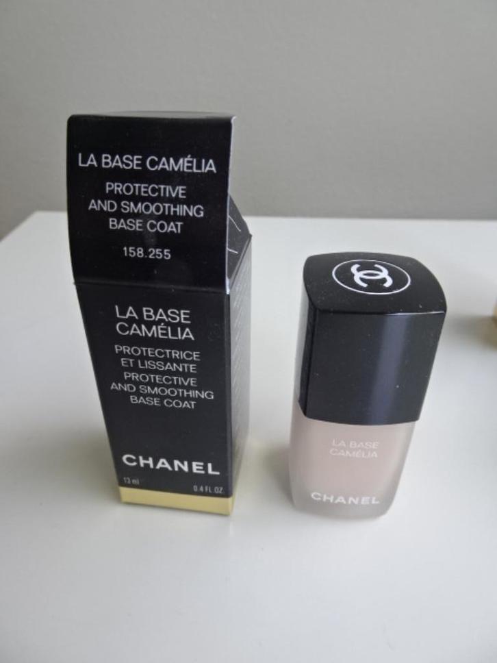 Chanel nagellak La base Camelia, Sieraden, Tassen en Uiterlijk, Uiterlijk | Cosmetica en Make-up, Nieuw, Handen en Nagels, Overige kleuren